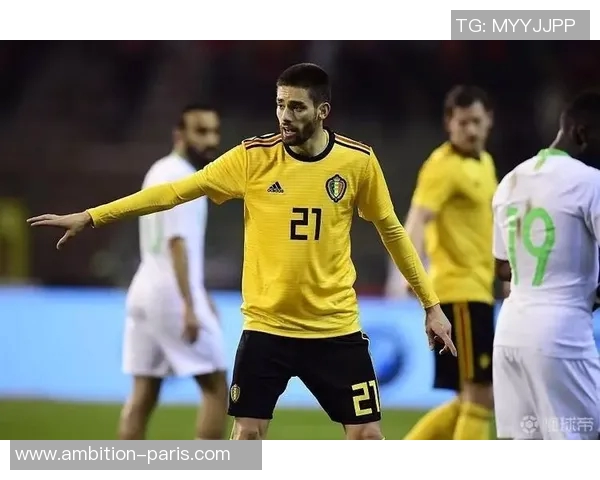 勇士与骑士第三场激战回顾球星表现与战术分析全景呈现